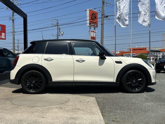 MINI COOPER D 5DOOR