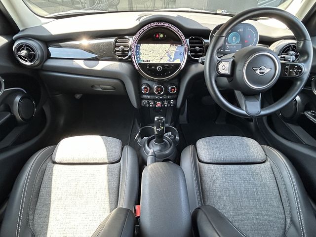 MINI COOPER D 5DOOR