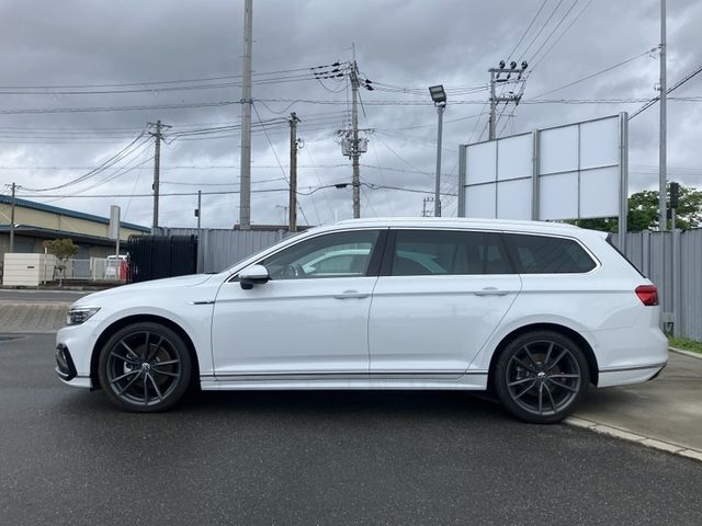 VOLKSWAGEN PASSAT VARIANT