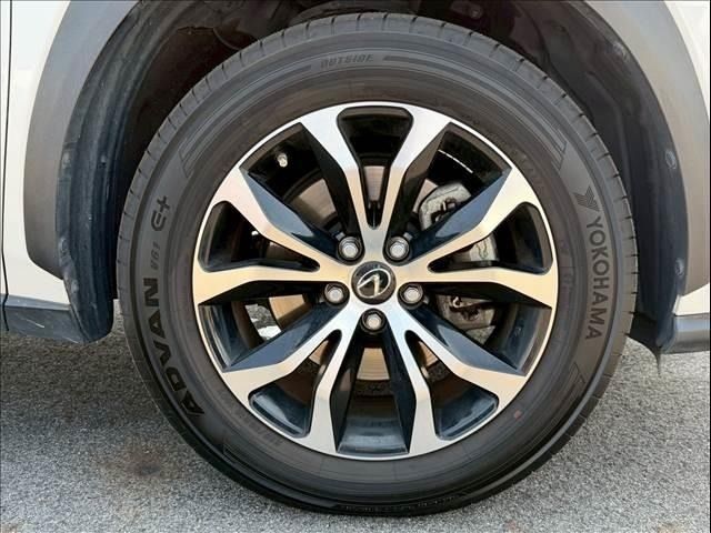 LEXUS NX300h