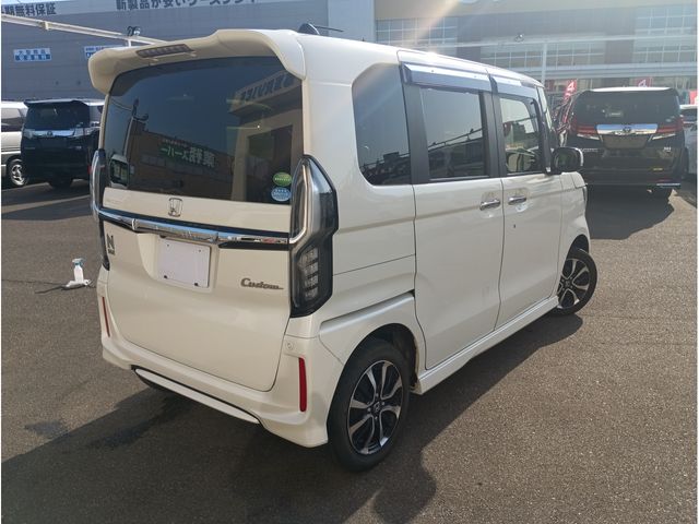N BOX CUSTOM 4WD