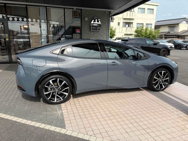 PRIUS PHV