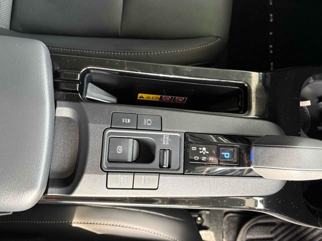 PRIUS PHV