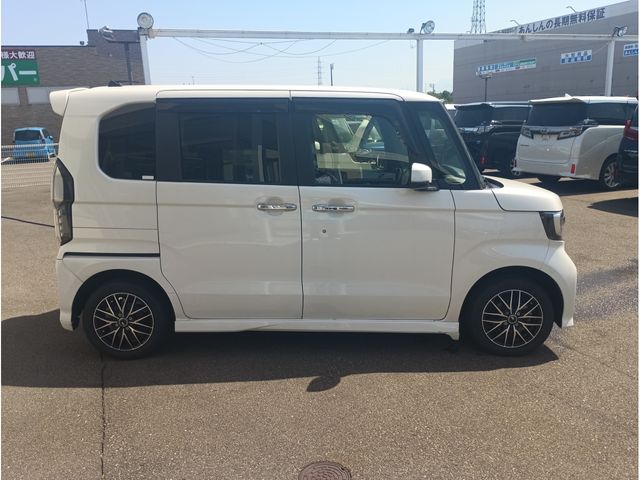 N BOX CUSTOM 4WD