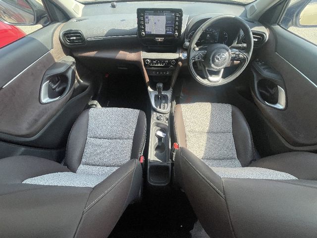 YARIS CROSS HYBRID