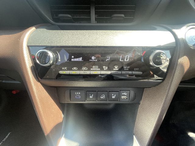 YARIS CROSS HYBRID