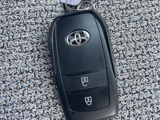 YARIS CROSS HYBRID