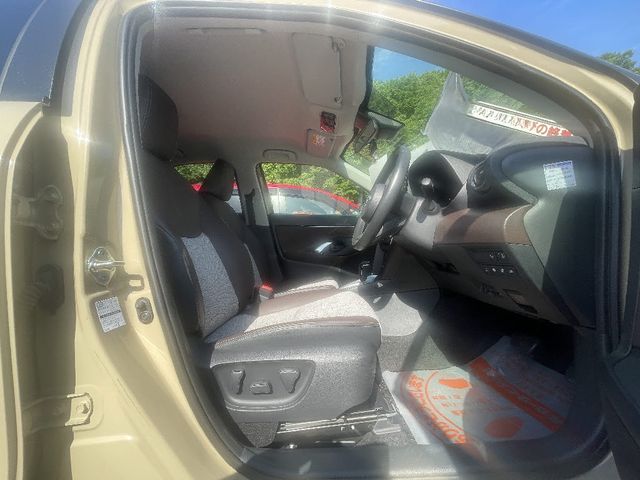 YARIS CROSS HYBRID