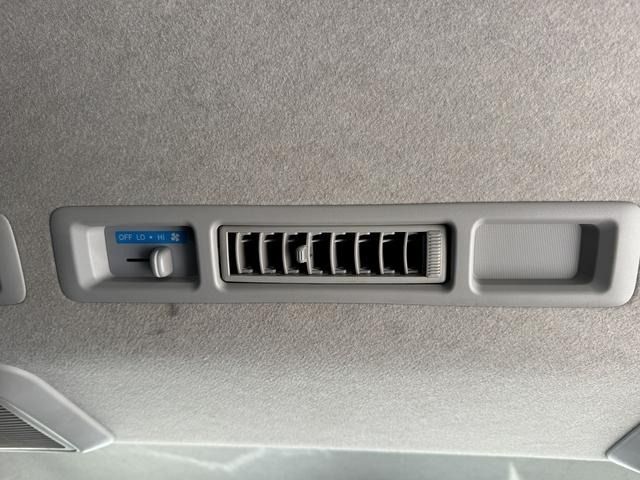 HIACE van 2WD