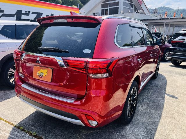 OUTLANDER PHEV