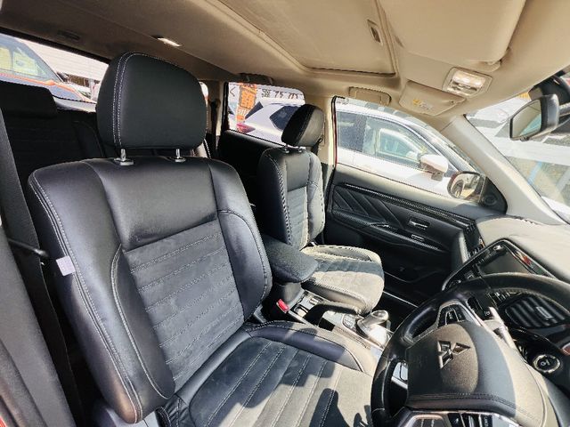 OUTLANDER PHEV