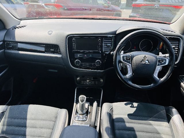 OUTLANDER PHEV