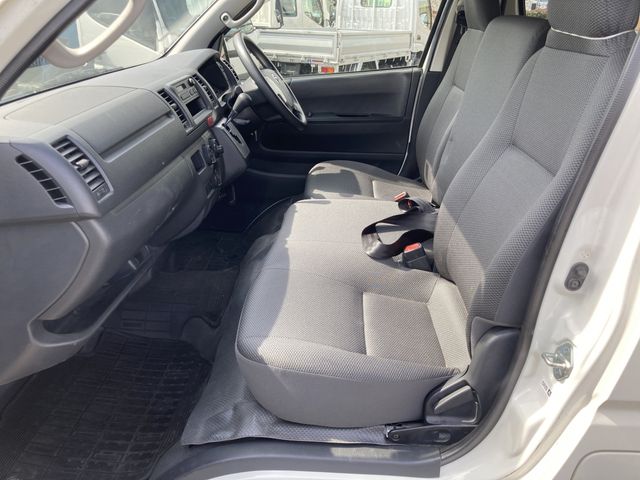 HIACE van 2WD