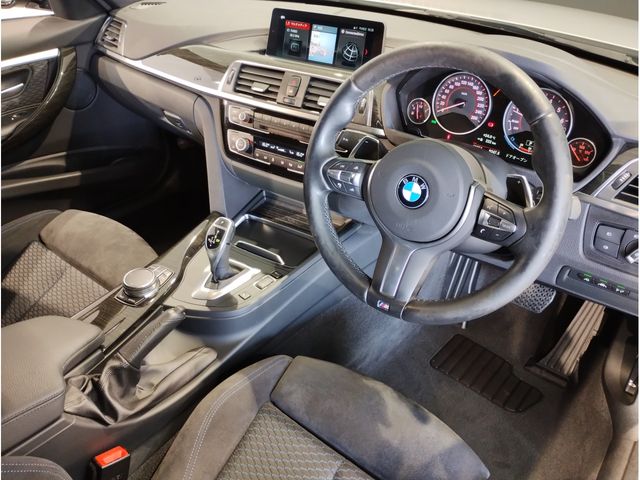 BMW 3 Series sedan
