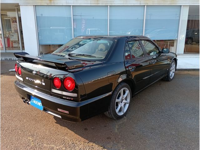 SKYLINE