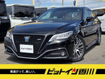 CROWN sedan hybrid