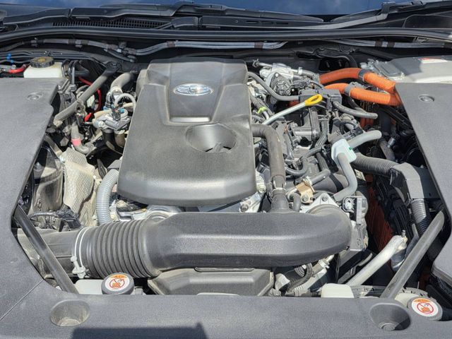 CROWN sedan hybrid