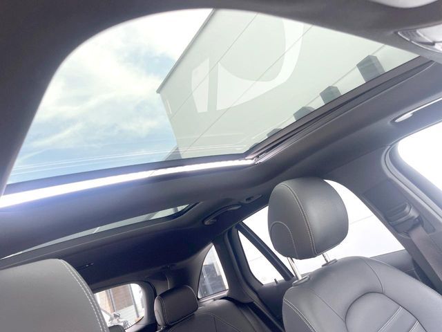 MERCEDES AMG GLC-class