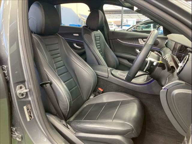 MERCEDES BENZ E class sedan