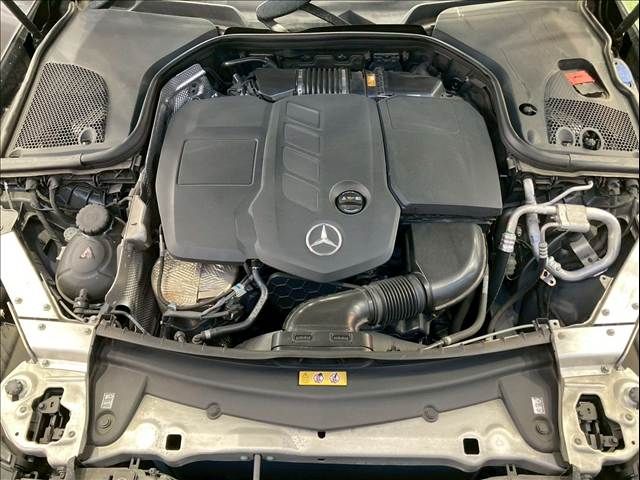 MERCEDES BENZ E class sedan