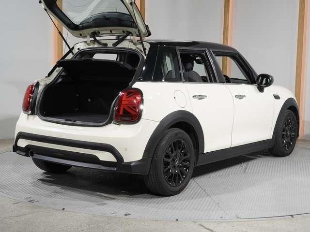 MINI COOPER D 5DOOR