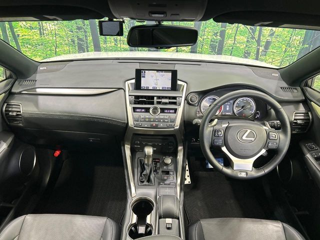 LEXUS NX200t