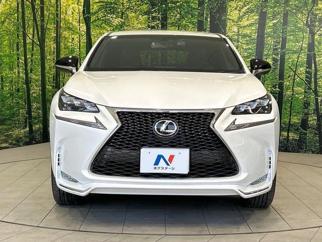 LEXUS NX200t