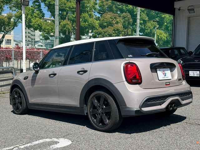 MINI COOPER SD 5DOOR