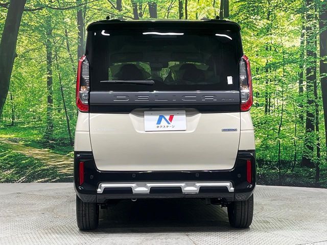 DELICA MINI