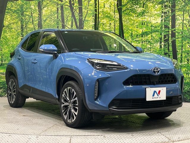 YARIS CROSS HYBRID