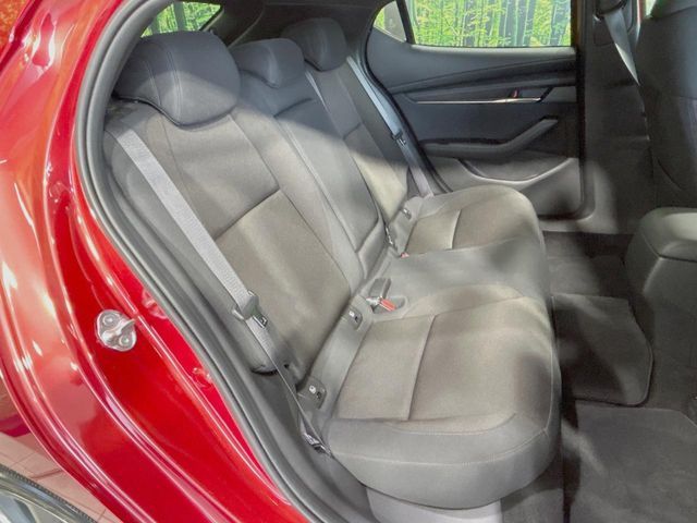 MAZDA3 FASTBACK