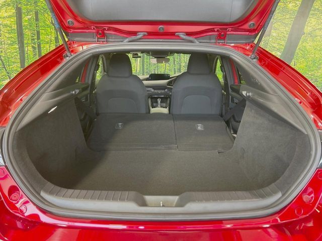MAZDA3 FASTBACK