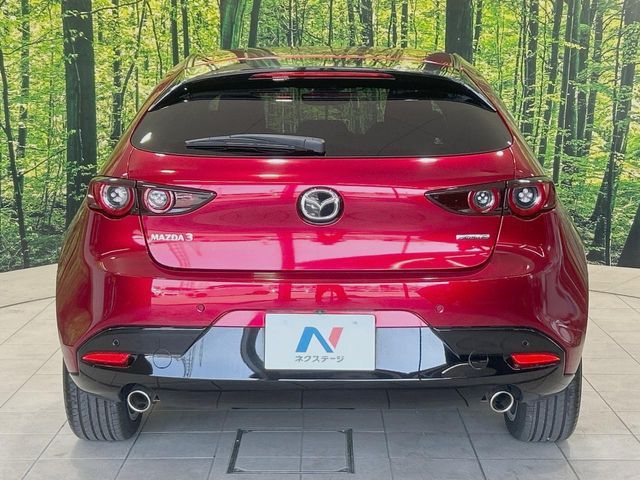 MAZDA3 FASTBACK