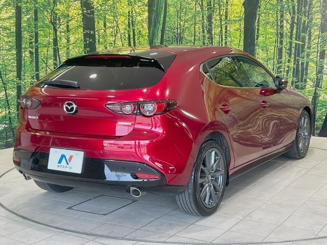 MAZDA3 FASTBACK