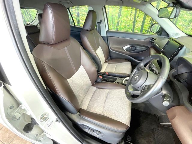 YARIS CROSS HYBRID