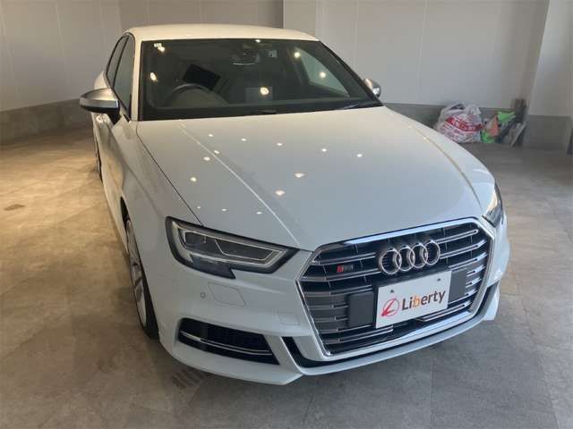 AUDI RS3 Sedan