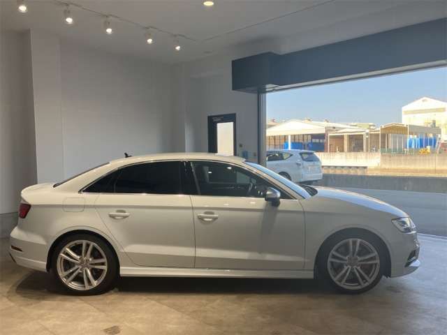 AUDI RS3 Sedan