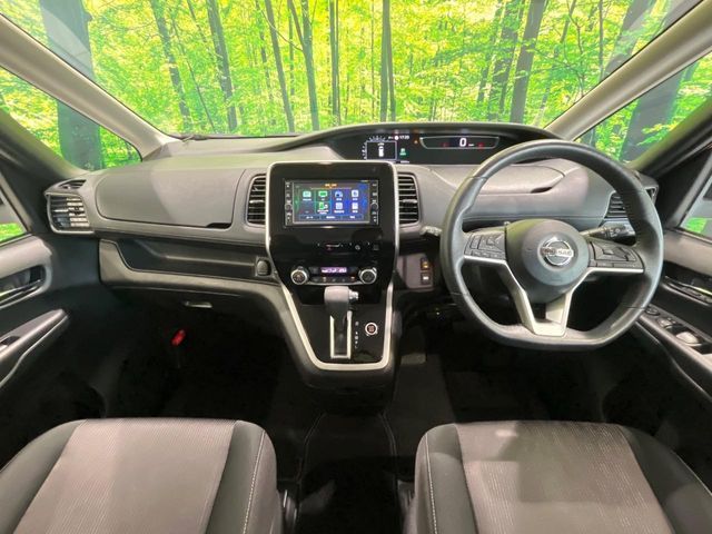 SERENA S-HYBRID 4WD