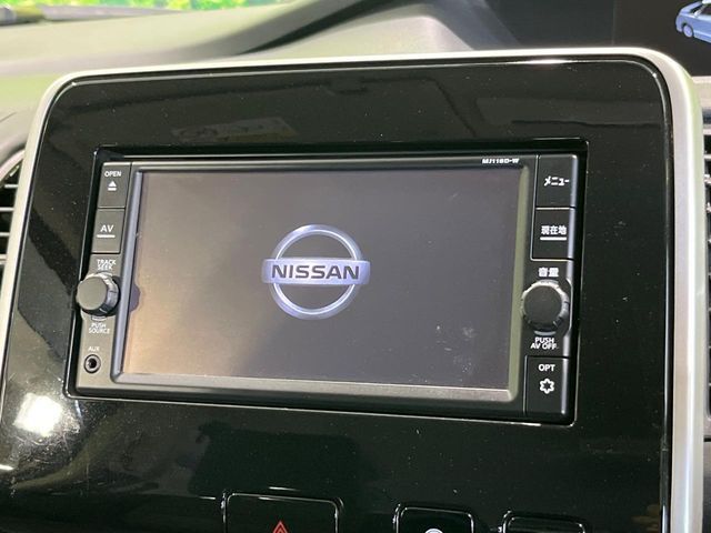 SERENA S-HYBRID 4WD