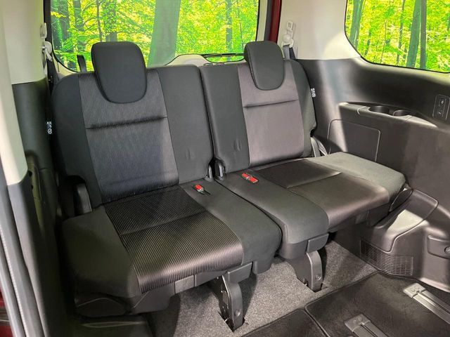 SERENA S-HYBRID 4WD