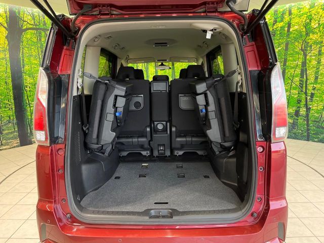 SERENA S-HYBRID 4WD