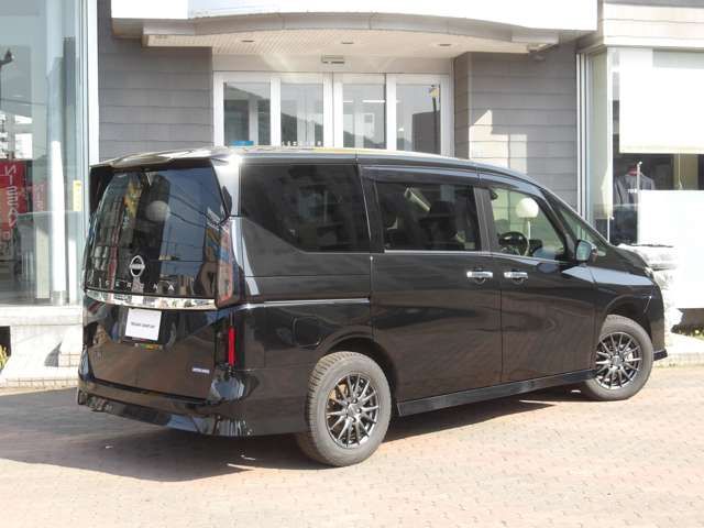 SERENA WG 4WD