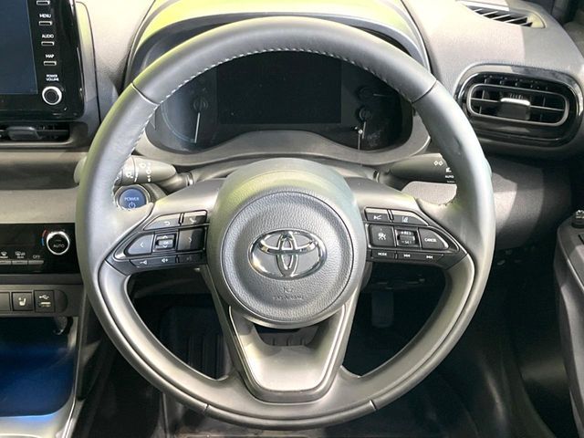 YARIS CROSS HYBRID