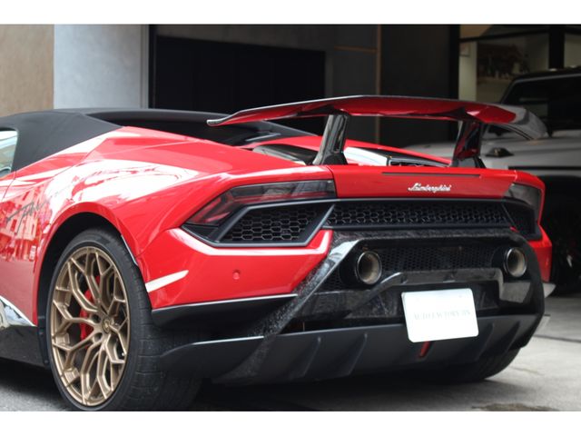 LAMBORGHINI HURACAN Spider