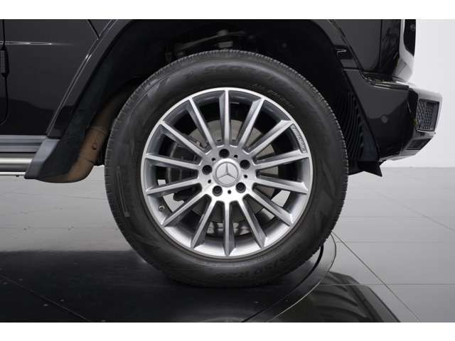 MERCEDES BENZ G-Class