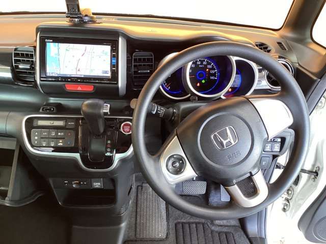 N BOX CUSTOM