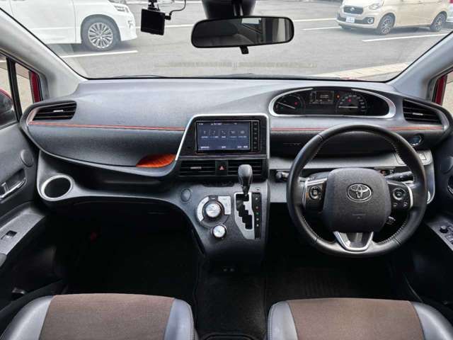 SIENTA HYBRID