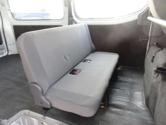 NV350 CARAVAN 4WD