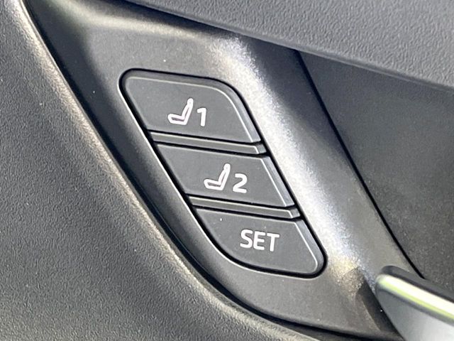PRIUS 4WD