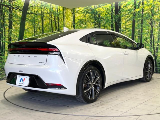 PRIUS 4WD
